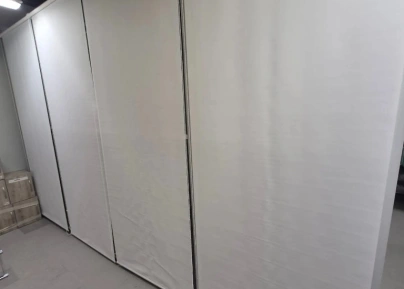 Шкафы для одежды с роллетами